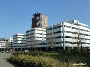 Kantoor Zalmhaven wordt tijdelijke studentenhuisvesting