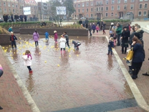Bellamyplein, eerste waterplein van Nederland geopend