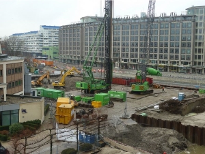 Bouw First Rotterdam gestart met slaan eerste paal