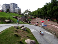 Speeltuin Dakpark Rotterdam geopend