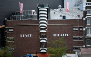 Renovatie oude Luxor Theater foto-update